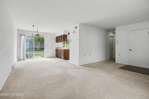 943 Liverpool Circle Manchester NJ 08759
