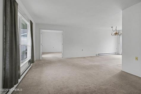 943 Liverpool Circle Manchester NJ 08759