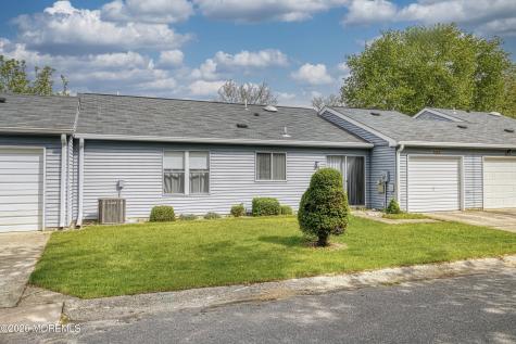 943 Liverpool Circle Manchester NJ 08759