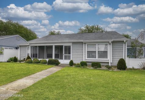 943 Liverpool Circle Manchester NJ 08759