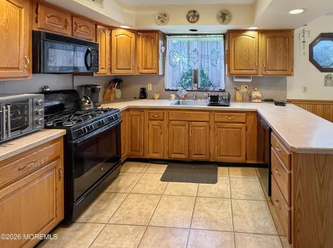 2104 Serpentine Drive Lacey NJ 08734