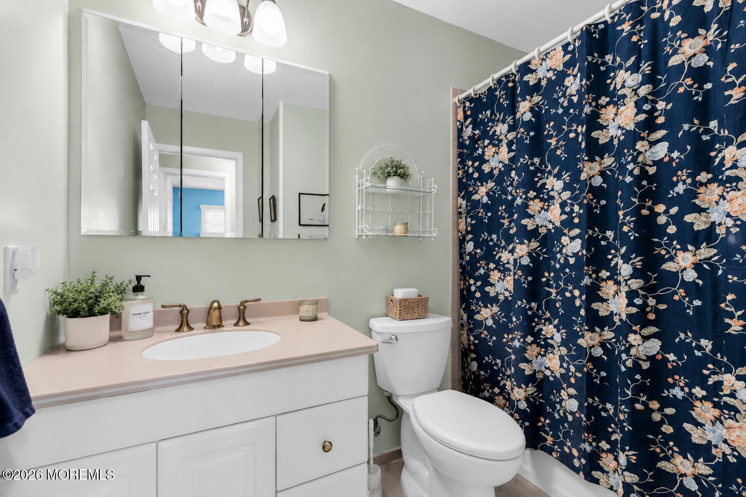58 Brookview Lane Aberdeen NJ 07747