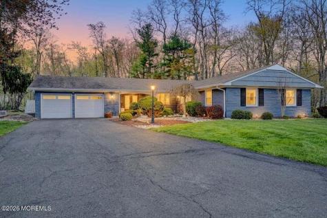 10 Wayne Court Manalapan NJ 07726