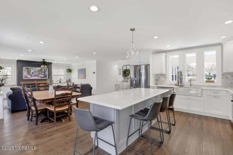 10 Wayne Court Manalapan NJ 07726