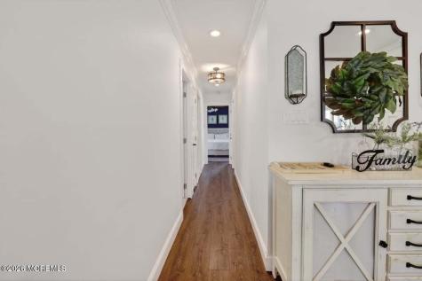 10 Wayne Court Manalapan NJ 07726