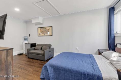 10 Wayne Court Manalapan NJ 07726