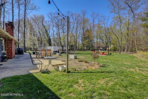 10 Wayne Court Manalapan NJ 07726
