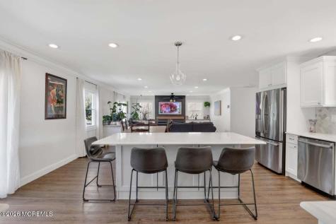 10 Wayne Court Manalapan NJ 07726
