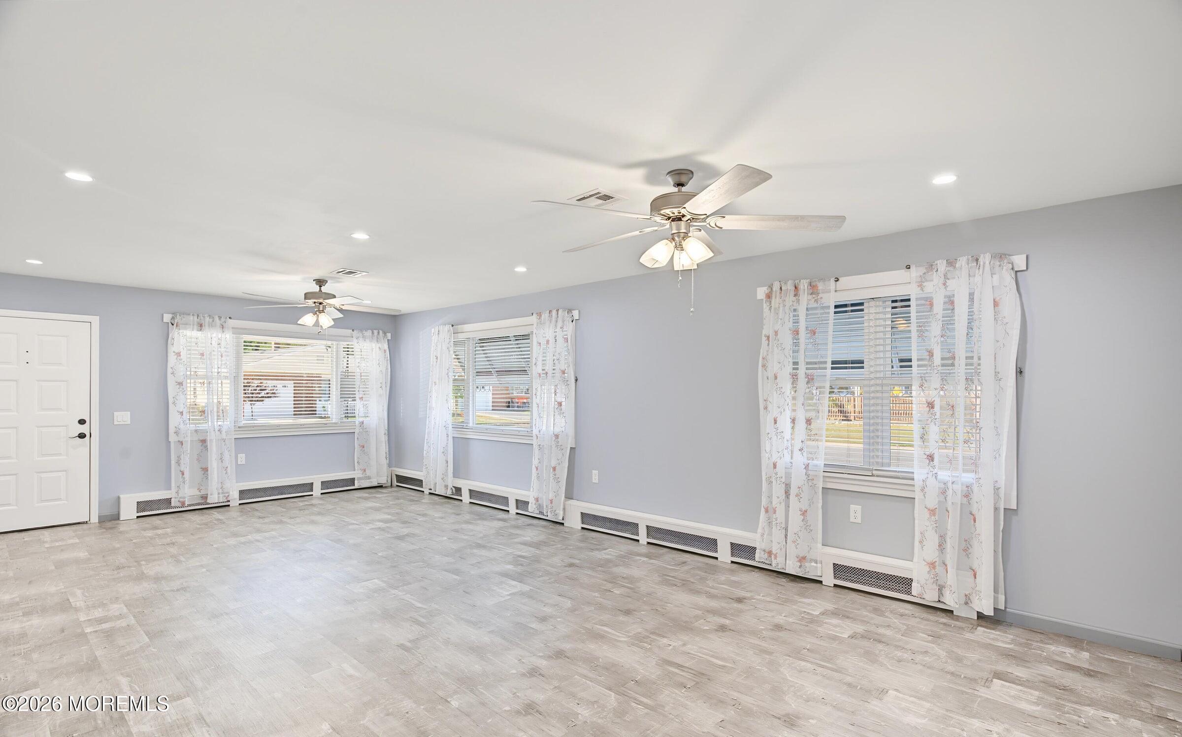 23 Virgin Island Dr Drive Toms River NJ 08757