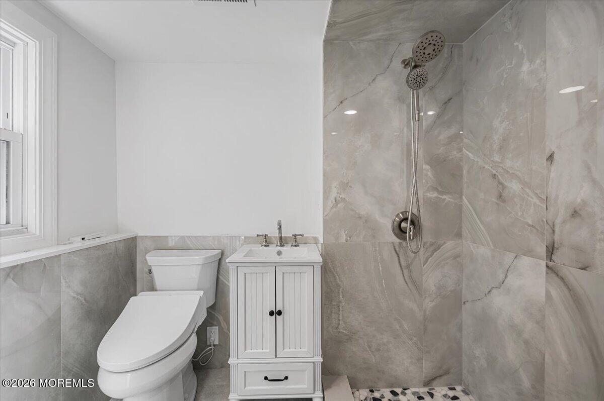 146 Bruce Road Middletown NJ 07701