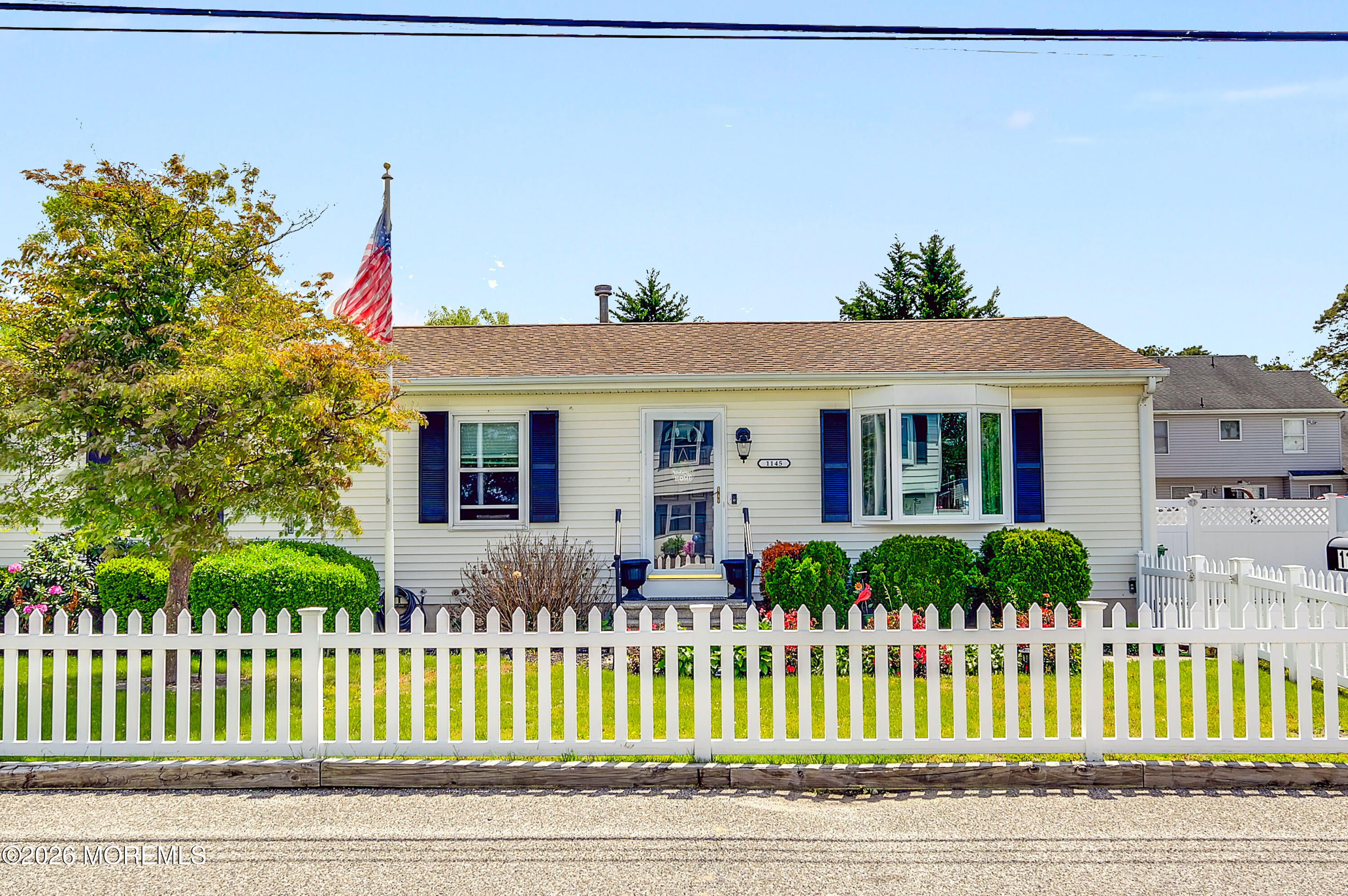 1145 Windward Avenue Beachwood NJ 08722