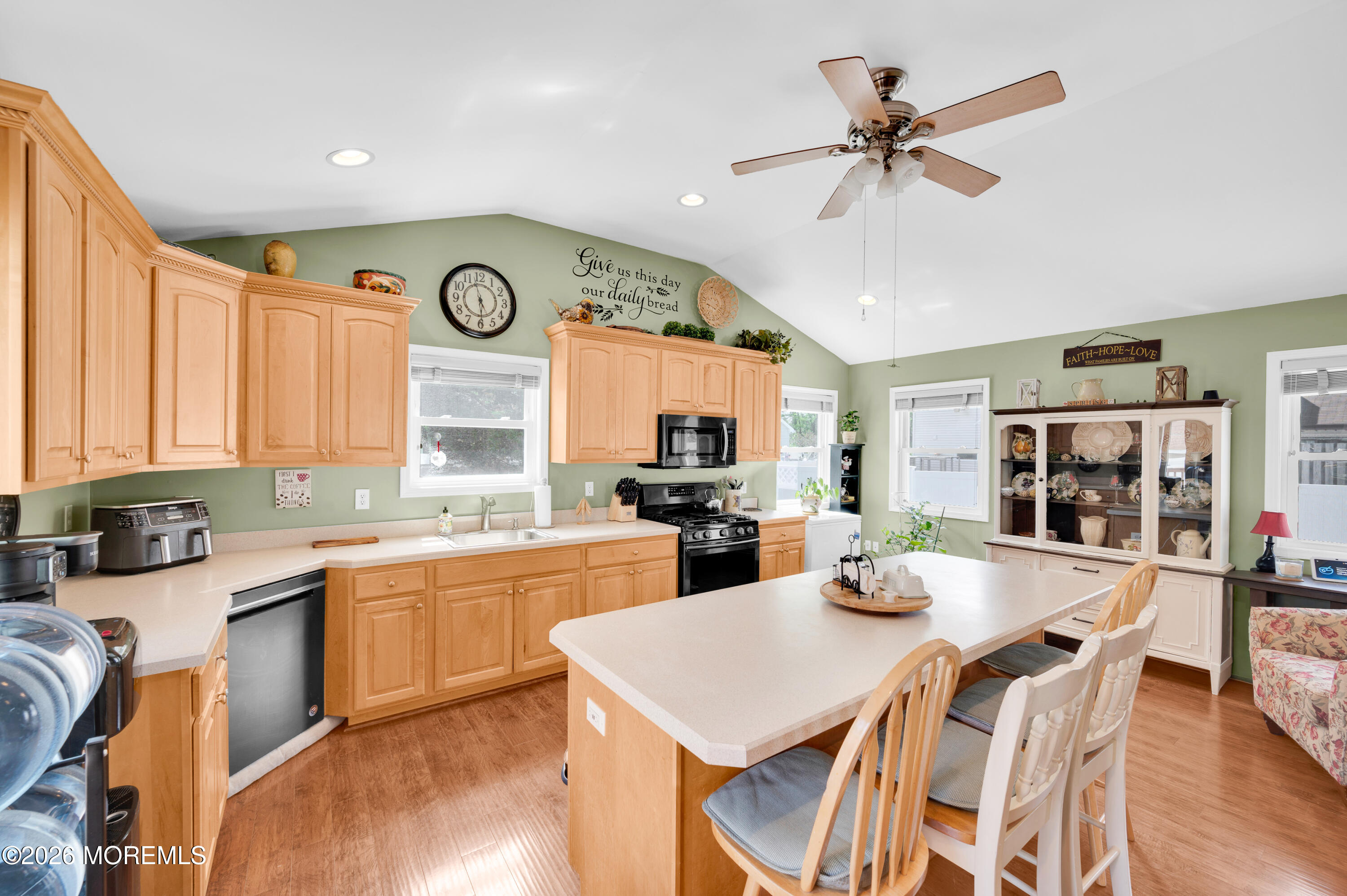 1145 Windward Avenue Beachwood NJ 08722