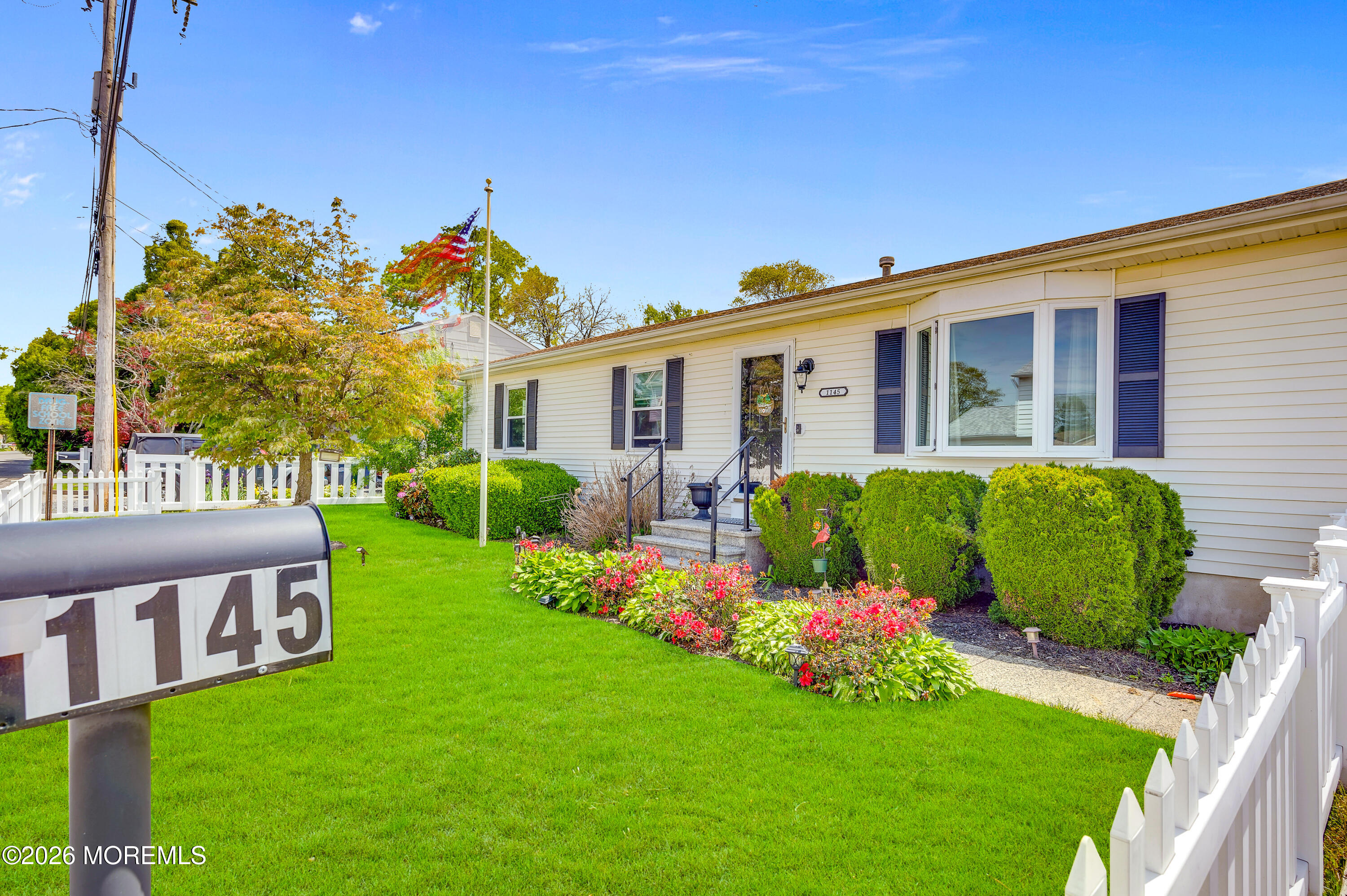 1145 Windward Avenue Beachwood NJ 08722