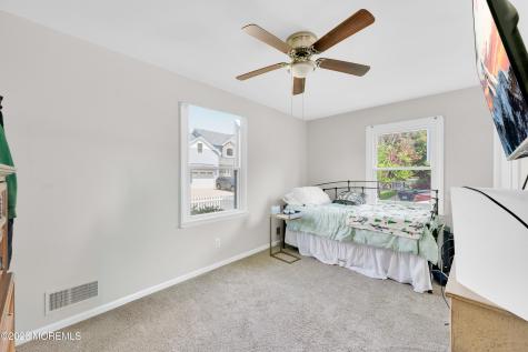 1145 Windward Avenue Beachwood NJ 08722