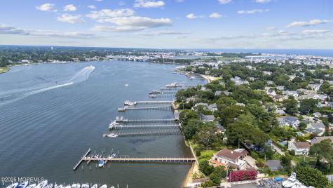 909 River Oaks Lane Point Pleasant NJ 08742
