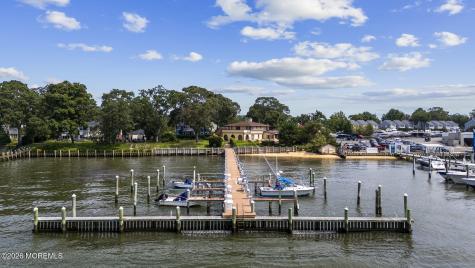 909 River Oaks Lane Point Pleasant NJ 08742