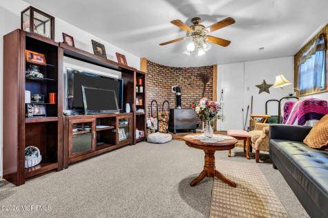 807 Monmouth Road Cream Ridge NJ 08514
