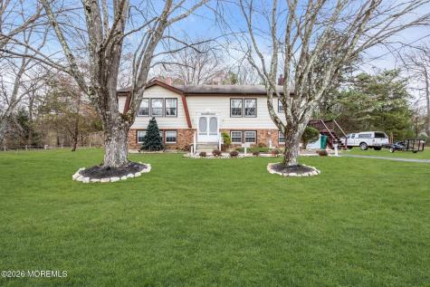807 Monmouth Road Cream Ridge NJ 08514