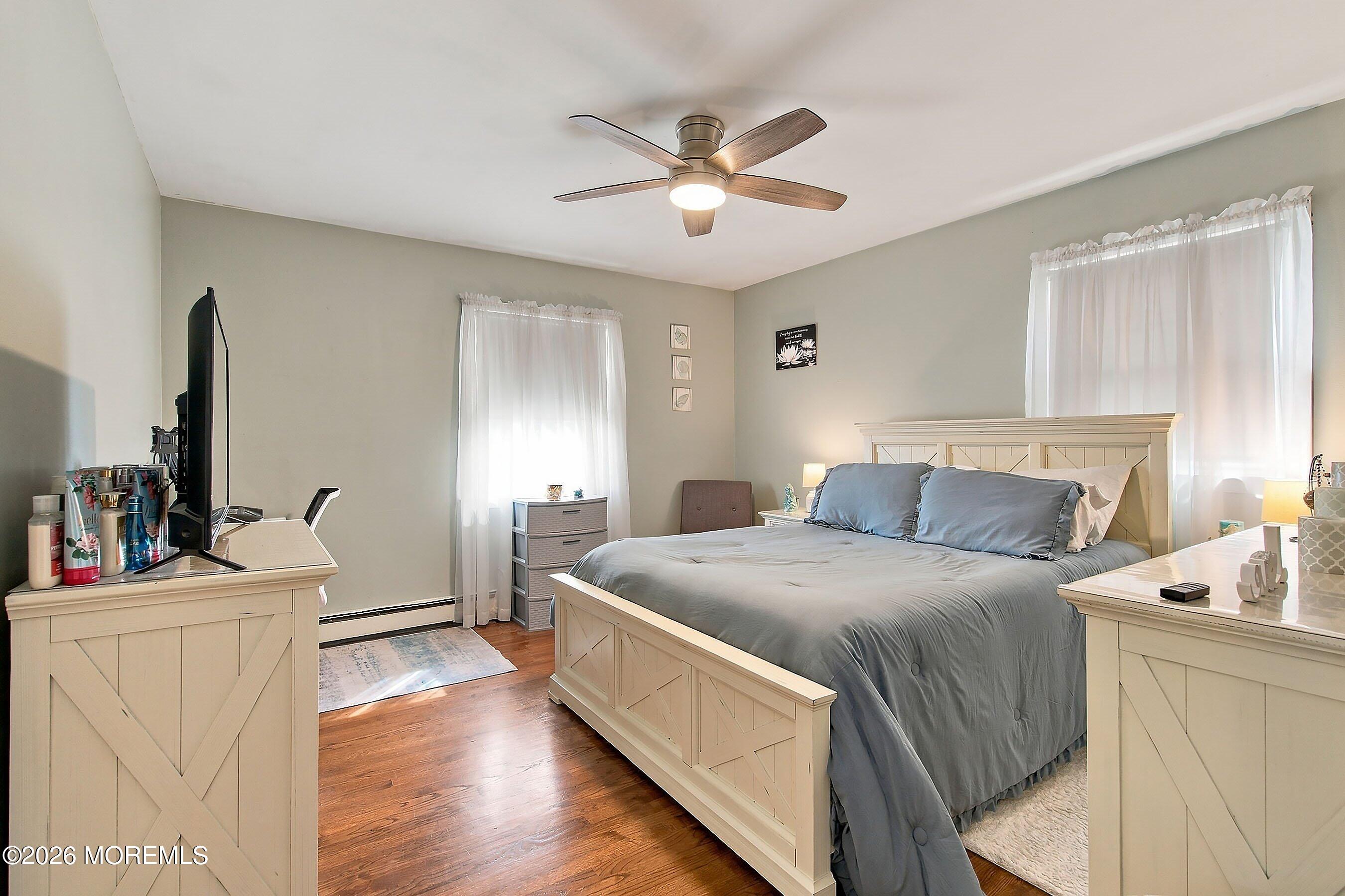 8 Frankies Lane Toms River NJ 08753