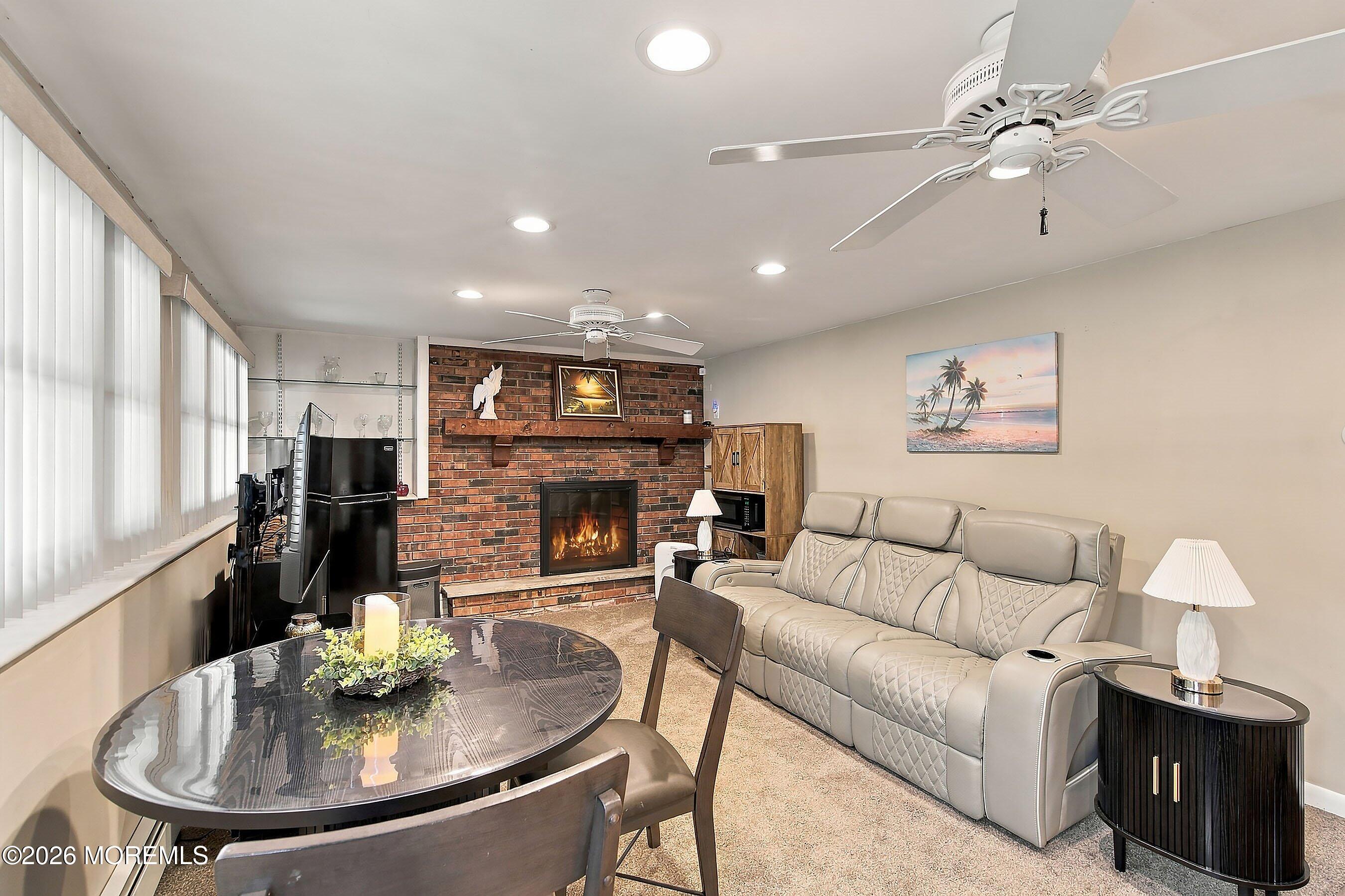8 Frankies Lane Toms River NJ 08753