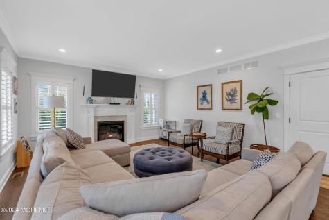 43 Old Squan Road Manasquan NJ 08736