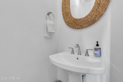 43 Old Squan Road Manasquan NJ 08736