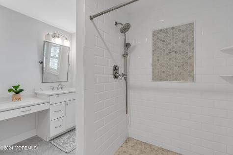 43 Old Squan Road Manasquan NJ 08736