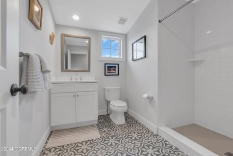 43 Old Squan Road Manasquan NJ 08736
