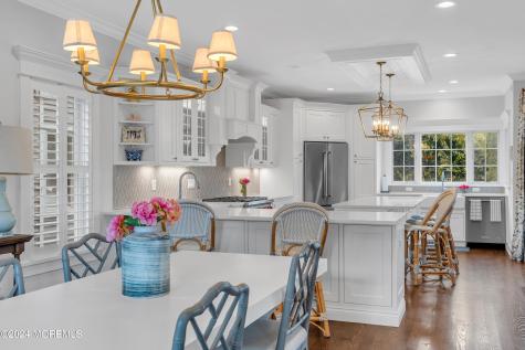 43 Old Squan Road Manasquan NJ 08736