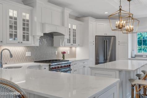 43 Old Squan Road Manasquan NJ 08736