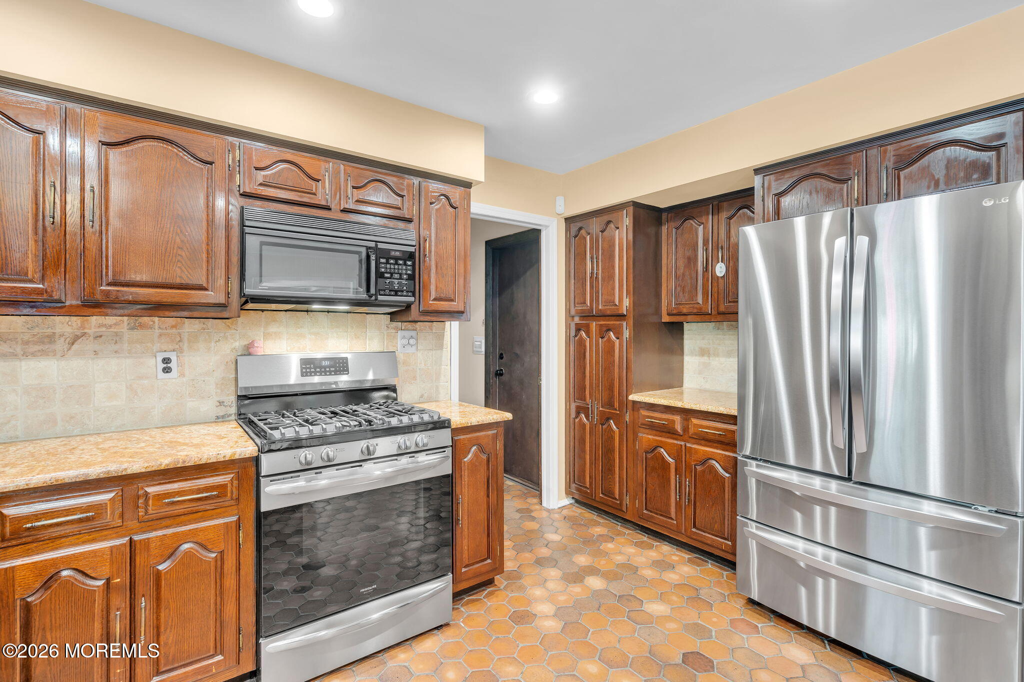 34 Kingsley Drive Manalapan NJ 07726