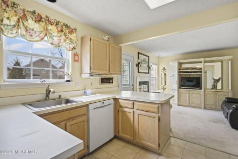 26 Tall Oaks Court Old Bridge NJ 08857