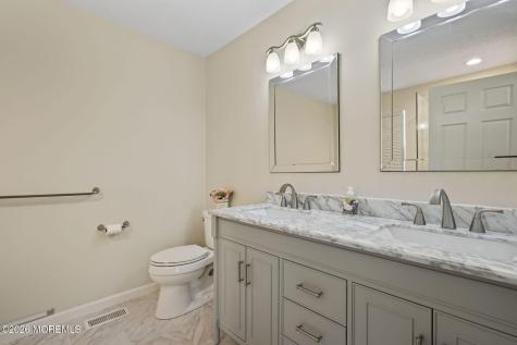 26 Tall Oaks Court Old Bridge NJ 08857