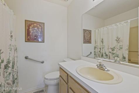 26 Tall Oaks Court Old Bridge NJ 08857