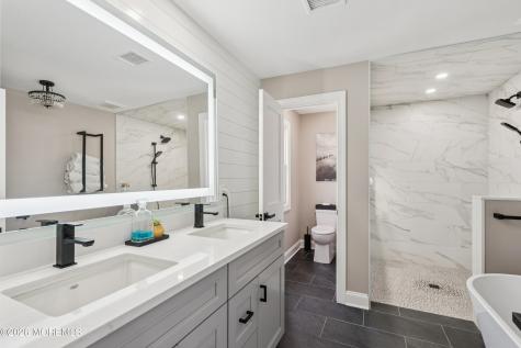 6 Lagoon Drive W Toms River NJ 08753