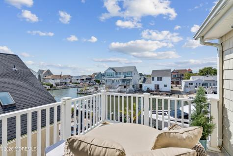 6 Lagoon Drive W Toms River NJ 08753