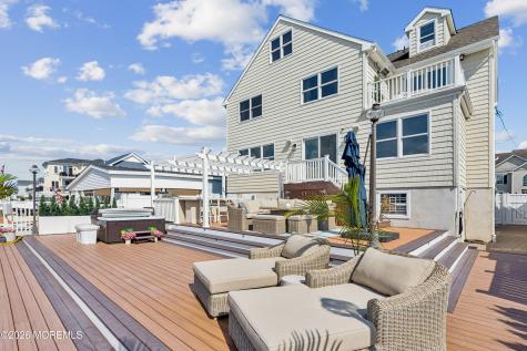 6 Lagoon Drive W Toms River NJ 08753