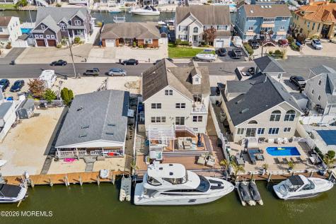 6 Lagoon Drive W Toms River NJ 08753