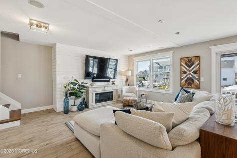 6 Lagoon Drive W Toms River NJ 08753