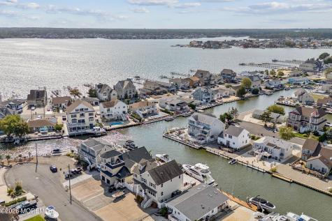 6 Lagoon Drive W Toms River NJ 08753