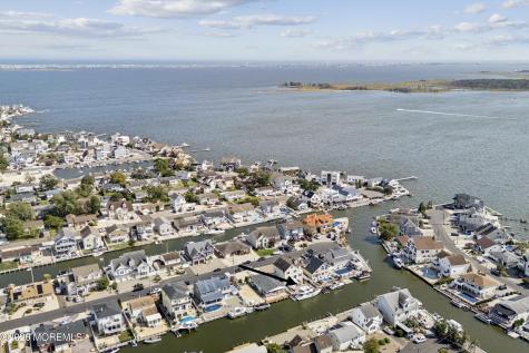 6 Lagoon Drive W Toms River NJ 08753