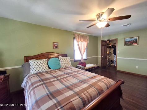 33 Nickel Avenue Sayreville NJ 08872