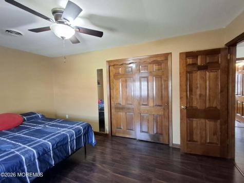 33 Nickel Avenue Sayreville NJ 08872