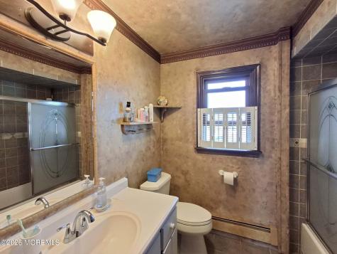 33 Nickel Avenue Sayreville NJ 08872