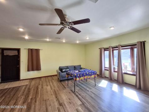 33 Nickel Avenue Sayreville NJ 08872