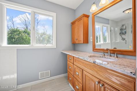 52 Hibernia Way Freehold NJ 07728