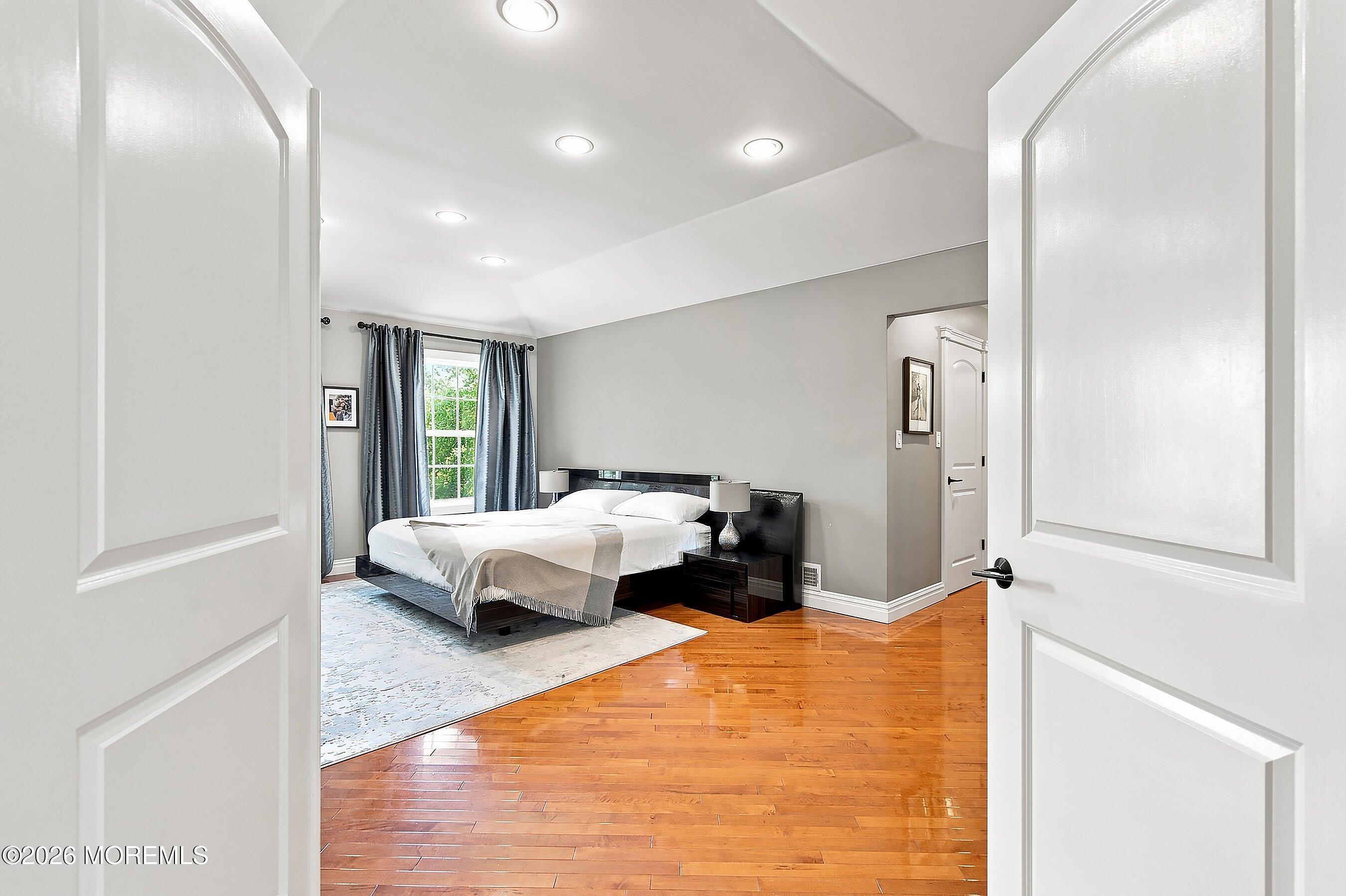 26 Goshawk Court Morganville NJ 07751
