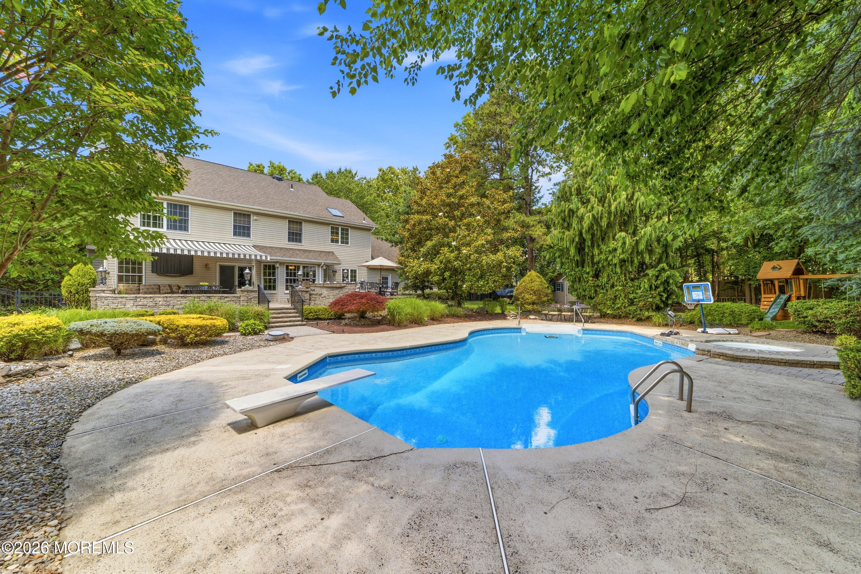 18 Dante Road Monroe NJ 08831