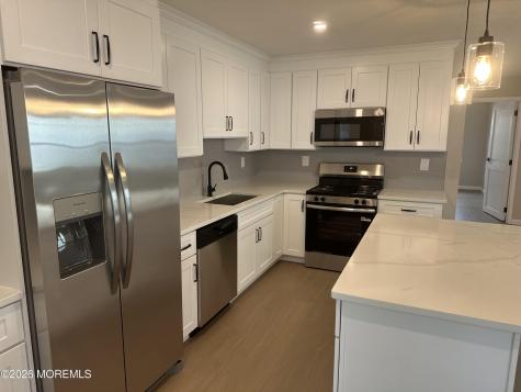 103F Edinburgh Lane Lakewood NJ 08701