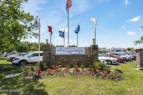 47 Castle Harbor Drive Toms River NJ 08757